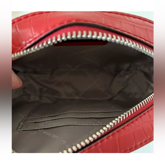 New Michael Kors Jet Set Glam Croc Small Oval Crossbody Bag Bright Red - Picture 4 of 5